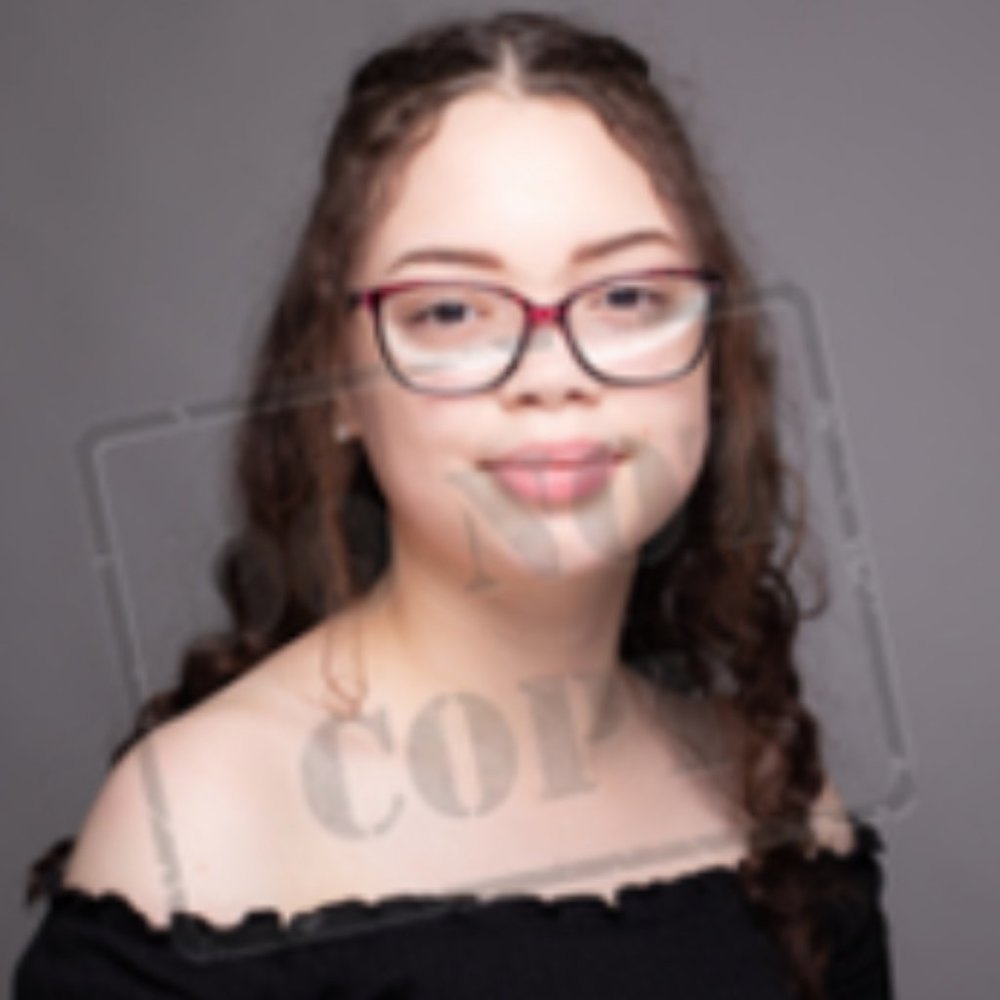 Meet your Posher, Alona